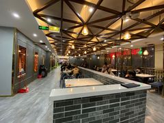 -凤凰路何眼镜香辣蟹(花果园店)