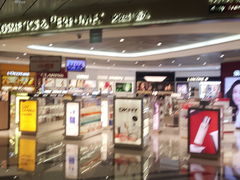 -COSMETICS & PERFUMES BY SHILLA(樟宜机场店)