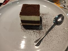 -必胜客(上海新南方商城PH店)