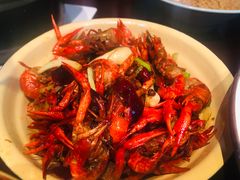 -霄汉牛三鲜湖北砂锅菜(万松园2店)