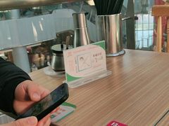 -小杨生煎(金山百联购物中心3楼店)