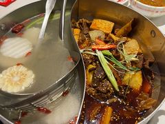 辣卤牛腩鸳鸯锅-八合里潮汕鲜牛肉火锅(上海汇智广场店)