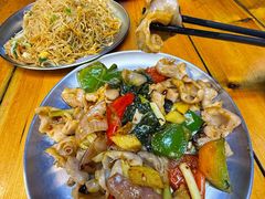 -后街佬·炭火鲜鱼杂(南城店)
