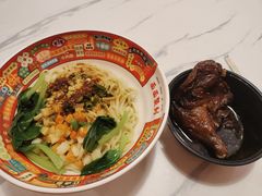 -易生活购物公园