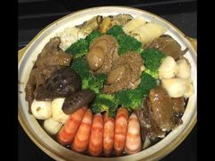 Quancheng abalone dish<br />澳门泉城原只鲍发盘菜-路环码头面馆