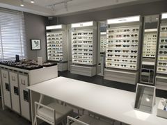 -目艮眼镜SHOWROOM(品牌集合店)