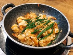 锅里的脆脆虾-吃饭皇帝大土家民族菜(正大广场店)