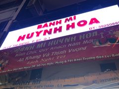 -Bánh Mì Huynh Hoa