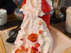 脏脏草莓瀑布-吼堂老火锅(太古里总店)