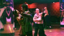 -巴黎婚纱摄影工作室