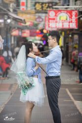 -现代经典婚纱摄影