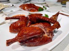 脆皮烧乳鸽-御宝轩(益丰·外滩源店)