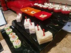 -大中华希尔顿酒店-念自助餐·嗨啤·小龙虾
