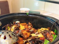 茶树菇香辣鸡煲-清真重庆巴爷香辣鸡煲(南小巷店)