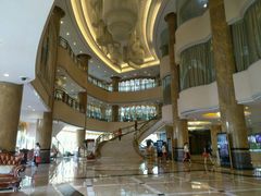 -深圳君逸国际酒店(龙岗横岗塘坑地铁站店)