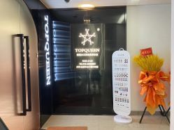 -TOP HAIR SALON