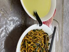 -三百碗宝应长鱼面(板仓街店)
