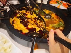 -牛魔王时尚回转餐厅