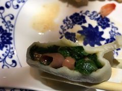 -方国老头包子·39年威海本地老字号•小船海鲜疙瘩汤