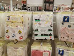 -优衣库(东莞东城万达广场店)