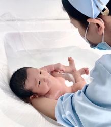 -巍阁高端月子会所