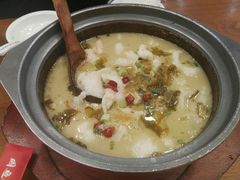 石锅酸菜鱼-周鱼小馆石锅酸菜鱼(活力汇店)