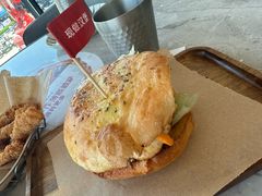 -必胜客(港悦广场店)