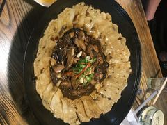 -每食每刻·皖北新民地锅鸡