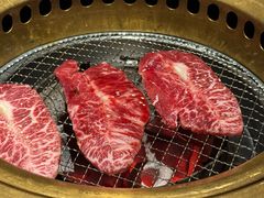 -山川小町·极番烧肉(新地假日广场店)