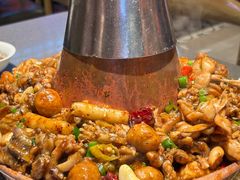 -老佛爷铜炉蛙锅(东门老街店)