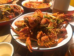 -虾弄弄海派小龙虾·牛羊蝎子火锅