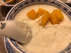 -黄氏许牛奶甜品专家(水晶街店)