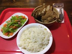 -万和春排骨砂锅米饭(湖北路店)