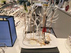 -宏宇眼镜蔡司依视路折扣店(兆佳眼镜城店)