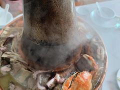 -一口猪海鲜浑锅·东北家常菜