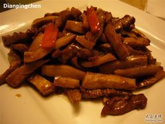 杏鲍菇炒牛柳：￥38.8/中份-海天一色海景自助餐厅(西港花园店)