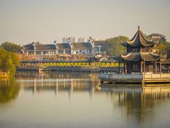 -八大山人梅湖景区