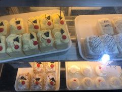 -白玉兰食品(汇联商厦店)