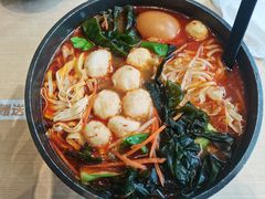 -灵芝妹子海鲜米线(劳动公园店)