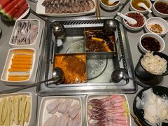 -海底捞火锅(宝龙广场夜宵主题店)