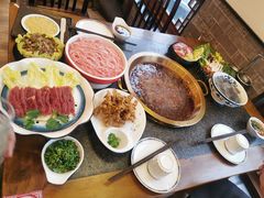 -小天鹅火锅·一线江景洪鼎旗舰店(洪崖洞店)