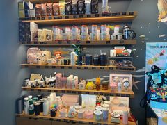 零售区-星巴克(广州南站A18检票口楼上)