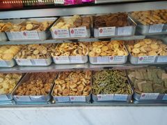 面包甜点陈列柜-采芝斋(延安路店)