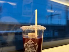 冰摇红莓黑加仑茶-星巴克(上海虹桥站2A检票口)