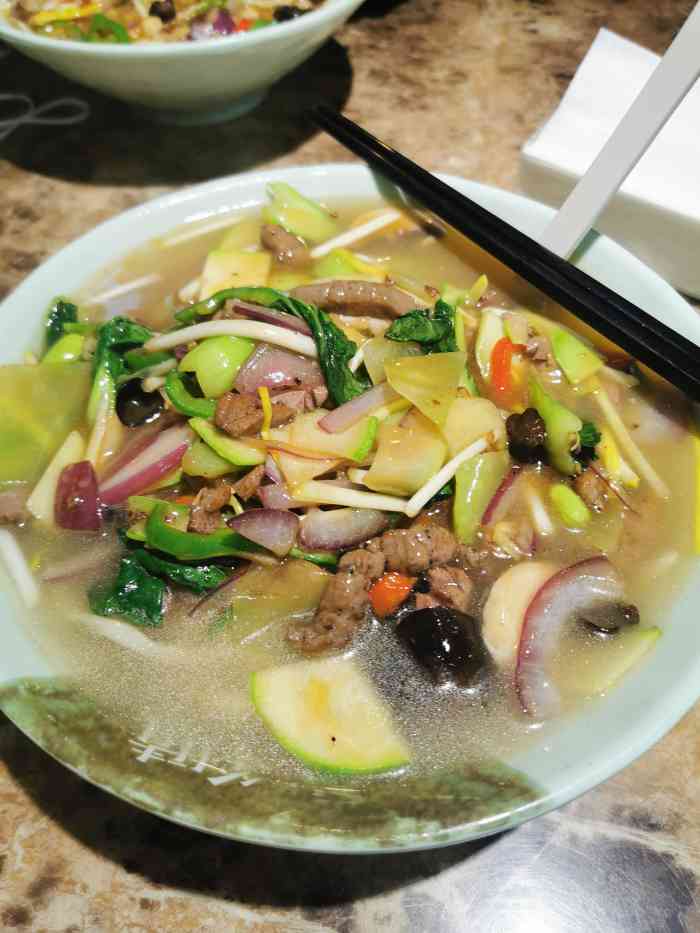 笔杆青杠子面(星湖街店)-"有一次和老公特地去吃,没吃到,说面没了.