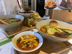 -百春原湖南牛肉粉(百联世纪店)
