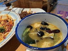 -喝丢一只鞋海鲜烧烤·海肠捞饭(市场店)