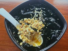 -鸿浩扒猪脚米线