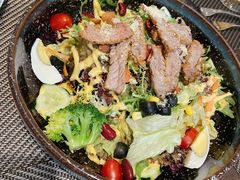 -悦享绿山墙西餐厅