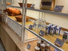 面包甜点陈列柜-前进麦味·天然烘焙(凯德1818店)